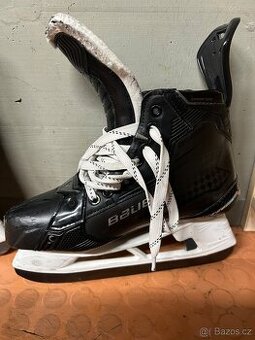 Hokejové bsl Brusle Bauer upreme Shadow | Seior