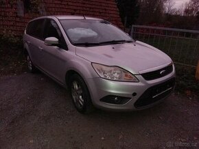 ford focus   2009  1.6 benzin