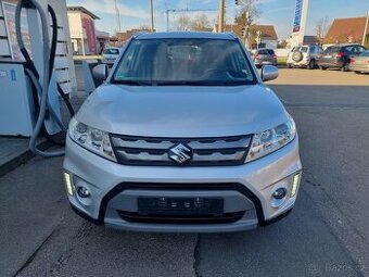 Suzuki Vitara 1.6i 88kw4x4AllgripVyhřSedKameraTažnýJenSsuzuk