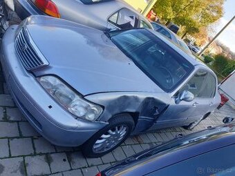 Honda Legend ka9 na náhradní díly rv. 2001