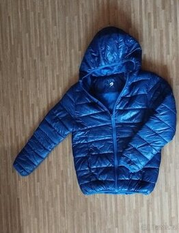 Prošívaná bunda Y.F.K.vel.146-152(10-12 let).).