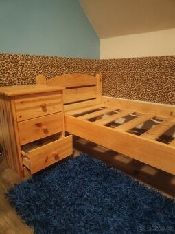 Poctivá borovicová postel 200x80 – masiv