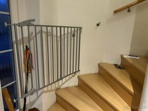 Zábrana na schody nebo do dveří - 1