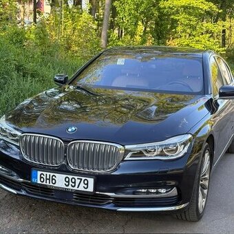 BMW 750d xDrive Limousine, krásné, nové v ČR, 1. majitel