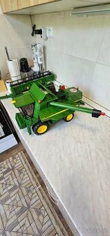 Bruder kombajn john deere 670