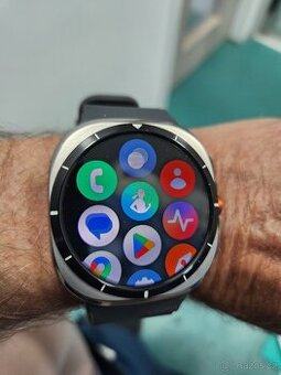Prodám Samsung Galaxy Watch Ultra stříbrný titan
