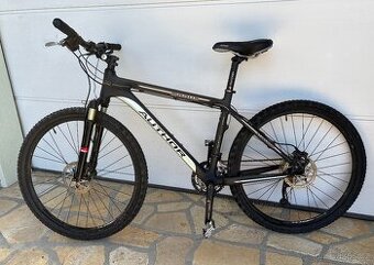 Karbonové horské kolo Author Modus – Shimano Deore