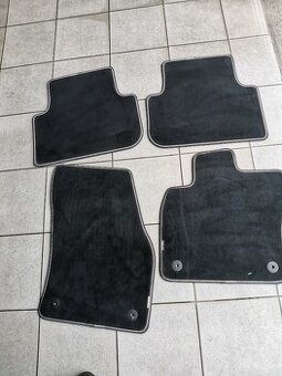 Prodám nové látkové koberečky Tiguan