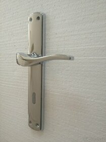 Dveřní klika / kování, stříbrná lesk, rozteč 72mm /19ks - 1