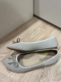 Dívčí béžové látkové baleríny 22,5-23cm 37