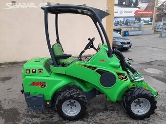 Nakladač Avant E5 ROPS