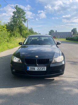 BMW E90
