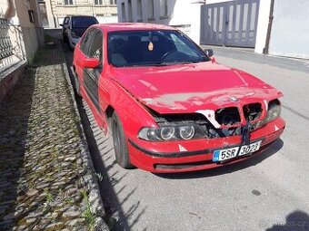 BMW E39 525 TDS 1998 pojízdné na opravu