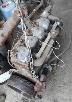 Prodám motor na zetor 4001 Z kompresoru vyndaní