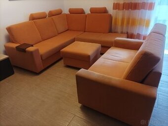 Rohová sedačka s dvojsedačkou a taburetem