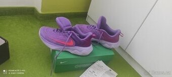 Nike hikeda boots