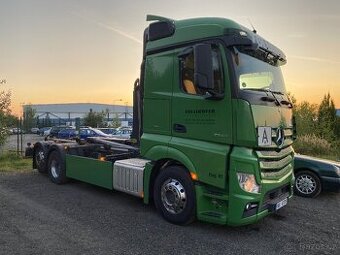 Mercedes - Benz  Actros nosič kontejnerů