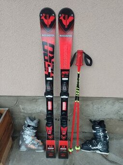 Dětské sportovní lyže ROSSIGNOL HERO A8 - hole LEKI  127cm