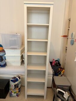 Knihovna Hemnes- borovice