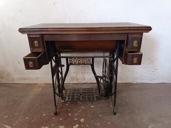 ŠICÍ STROJ BOBBIN