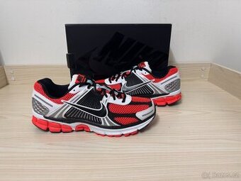 Nike Zoom Vomero 5 SE Bright Crimson vel.44/28cm