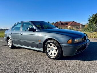 Bmw 5 e39 525d 120kw sedan manuál r.v 2001 najeto 260tkm