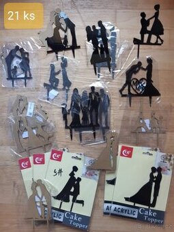 Zápichy a nápisy na dort