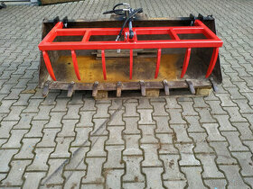 Drapák na hnůj lopaty na smykový nakladač