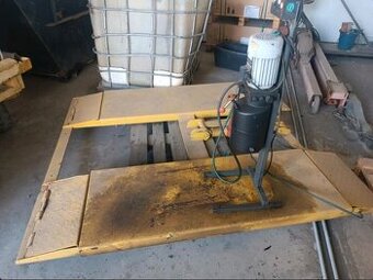 2,7t hydraulický nůžkový zvedák přetěsněný + nový olej