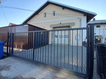 pronájem skladu 230 m2,  s kanceláří a garáží,  v Orlové