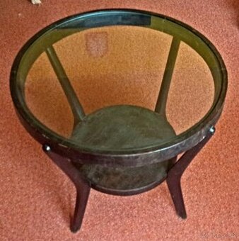 STOLEK KROPÁČEK A KUŽELKA