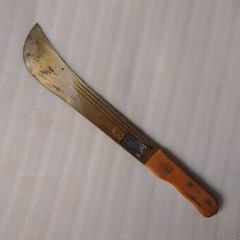 Starý sekáček - "mačeta" , značená