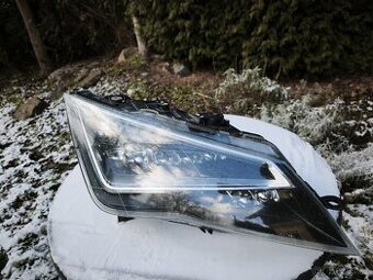 Přední světlo pravé Seat Leon 3 full led