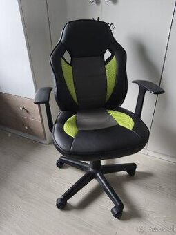 Otočná židle do dětského pokoje