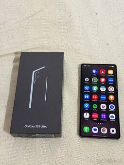 Zánovní Samsung S25 Ultra 256GB černý