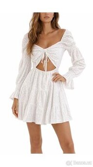 Romantické bílé krajkové šaty S/M – krásné na léto