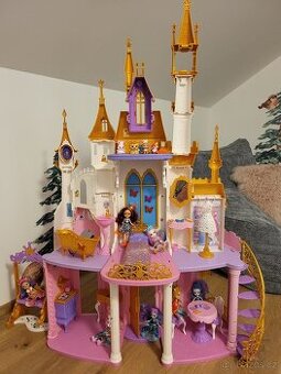Hasbro Disney Princess oslava na zámku