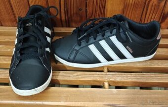 ADIDAS TENISKY vel.37 1/3