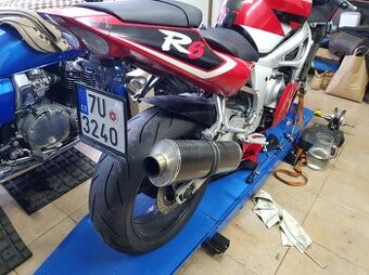 Yamaha R6