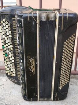 Hramoniku knoflíkovou
