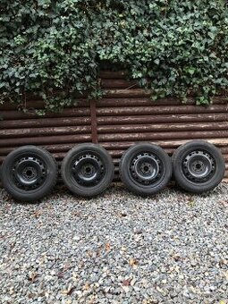 Zimní sada plechových kol s pneu 185/55/R15 BFGoodrich