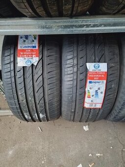 245/35R20