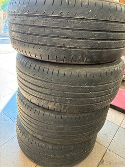 225/45R17 Dunlop SP Sport maxx