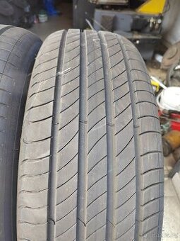 Prodám zánovní letní pneu 215/65/17 Michelin Primacy 4 103V