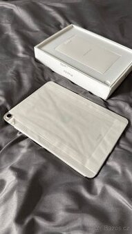 Apple IPad 11palcový Air 128GB M2 - hvězdně bílý