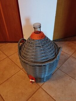 Demižon - 20l obal s kohoutkem - 1