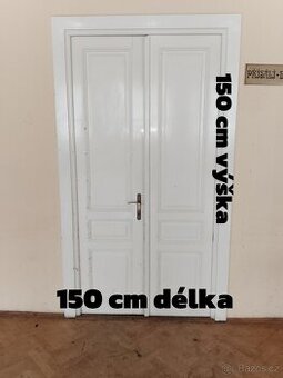 Starožitné zachovalé dveře