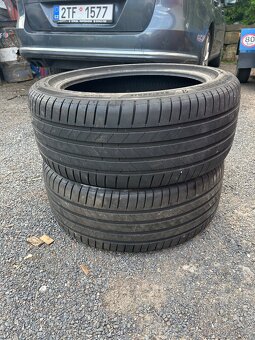Téměř nové pneumatiky Bridgestone