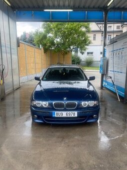 BMW E39 525i