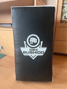 Bushido - lapa, odražeč na boxování a trénink úderu